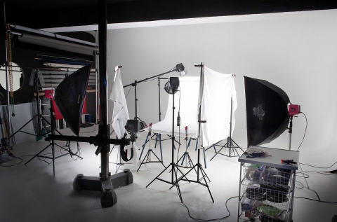 Enough gear for even complex product shoots.