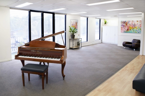 Large Versatile Rehearsal/Workshop Space