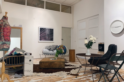 Living room (can be unfurnished)